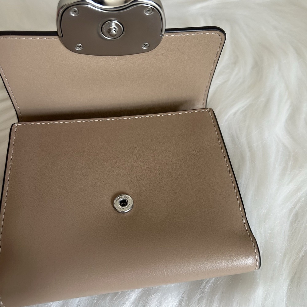 Coach Eliza Small Refined Calf Leather Bifold Wallet Silver / Taupe - Picture 3 of 6